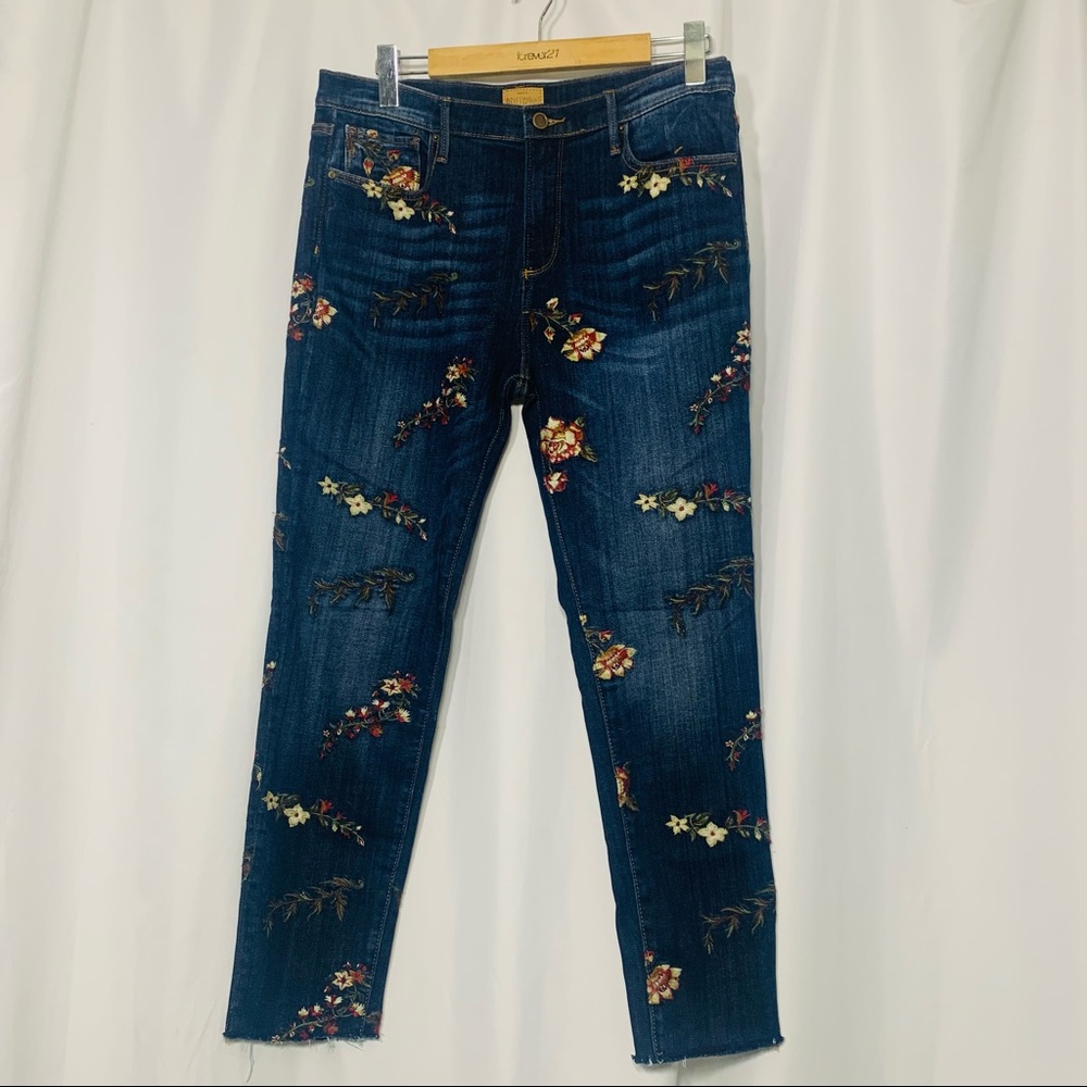 Driftwood Floral Embroidered Dark Wash Skinny Jeans Size 32